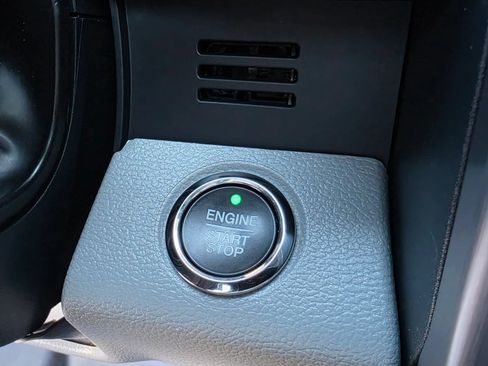 Used 2022 Ford F350 Limited AWD/4WD image 19