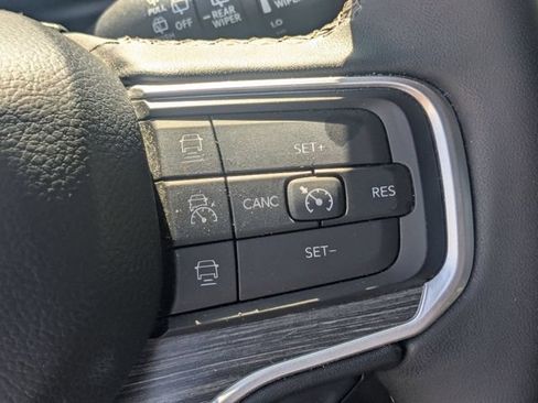 Used 2024 Jeep Wagoneer Series II w/ Flexible Seating Group AWD/4WD image 18