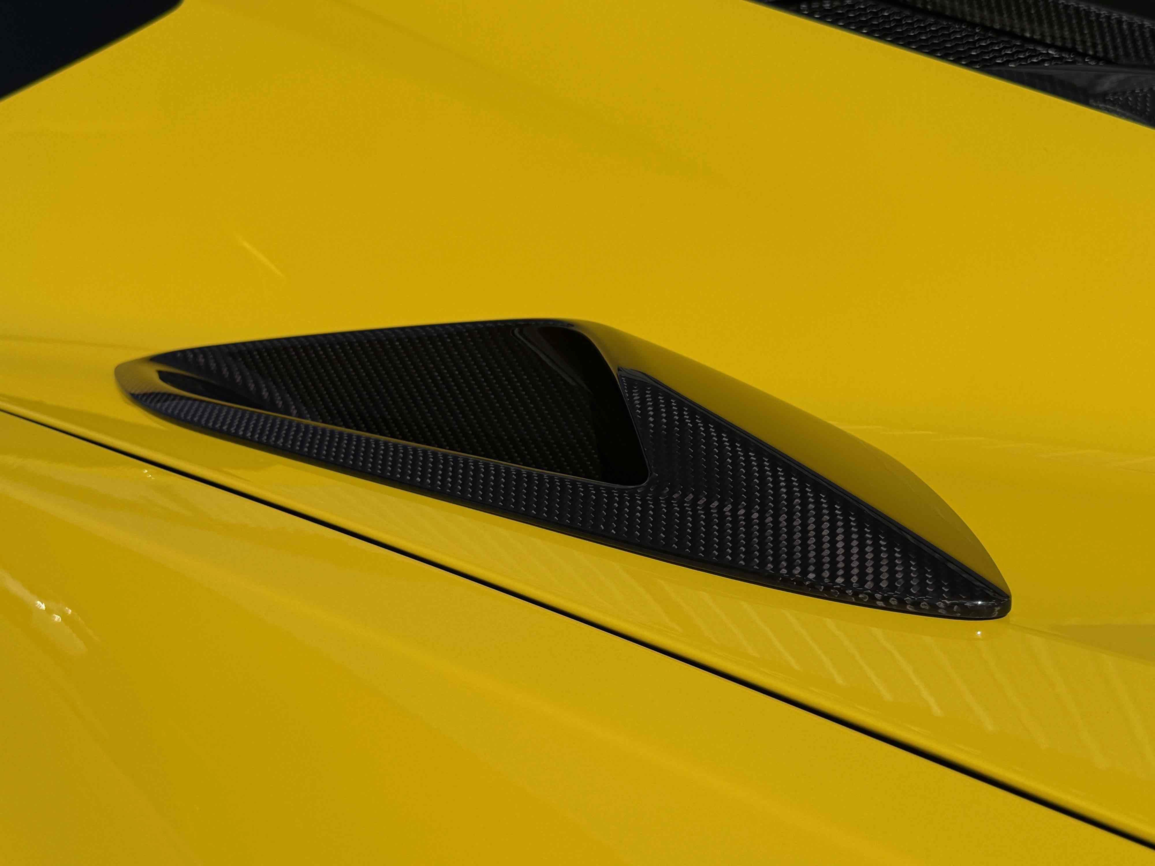 Used 2026 Chevrolet Corvette ZR1 w/ ZR1 Carbon Fiber Aero Package RWD image 35