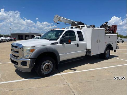 Used 2011 Ford F550 4x4 SuperCab Super Duty w/ Payload Upgrade Pkg image 1