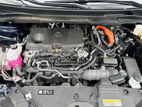 Used 2024 Toyota Sienna LE image 24