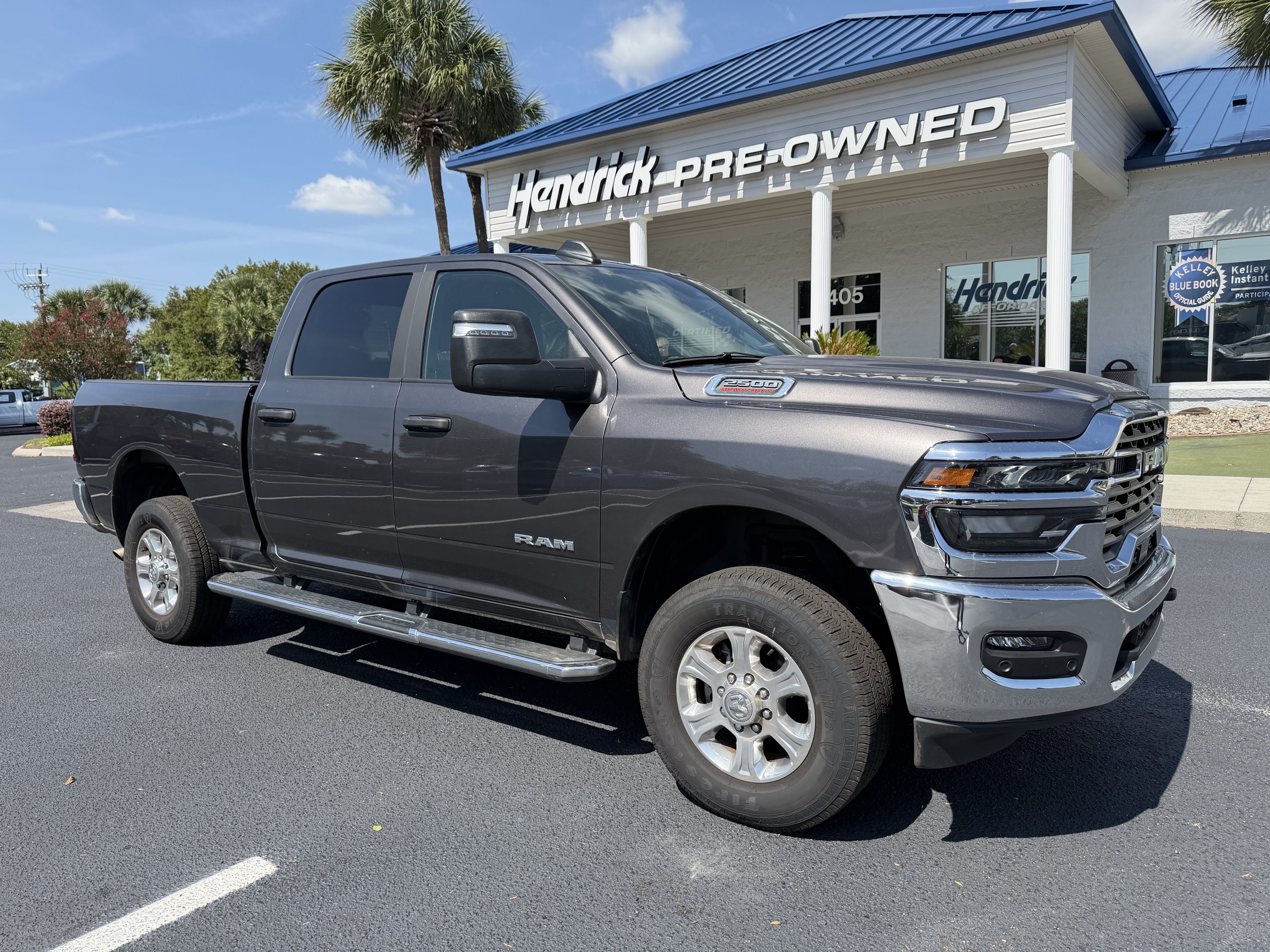 Used 2026 RAM 2500 Big Horn AWD/4WD image 2