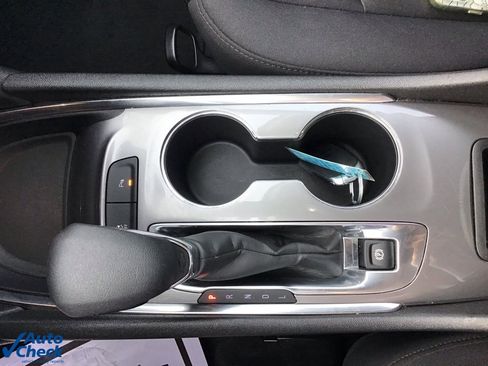 Used 2023 Chevrolet Malibu LT image 40