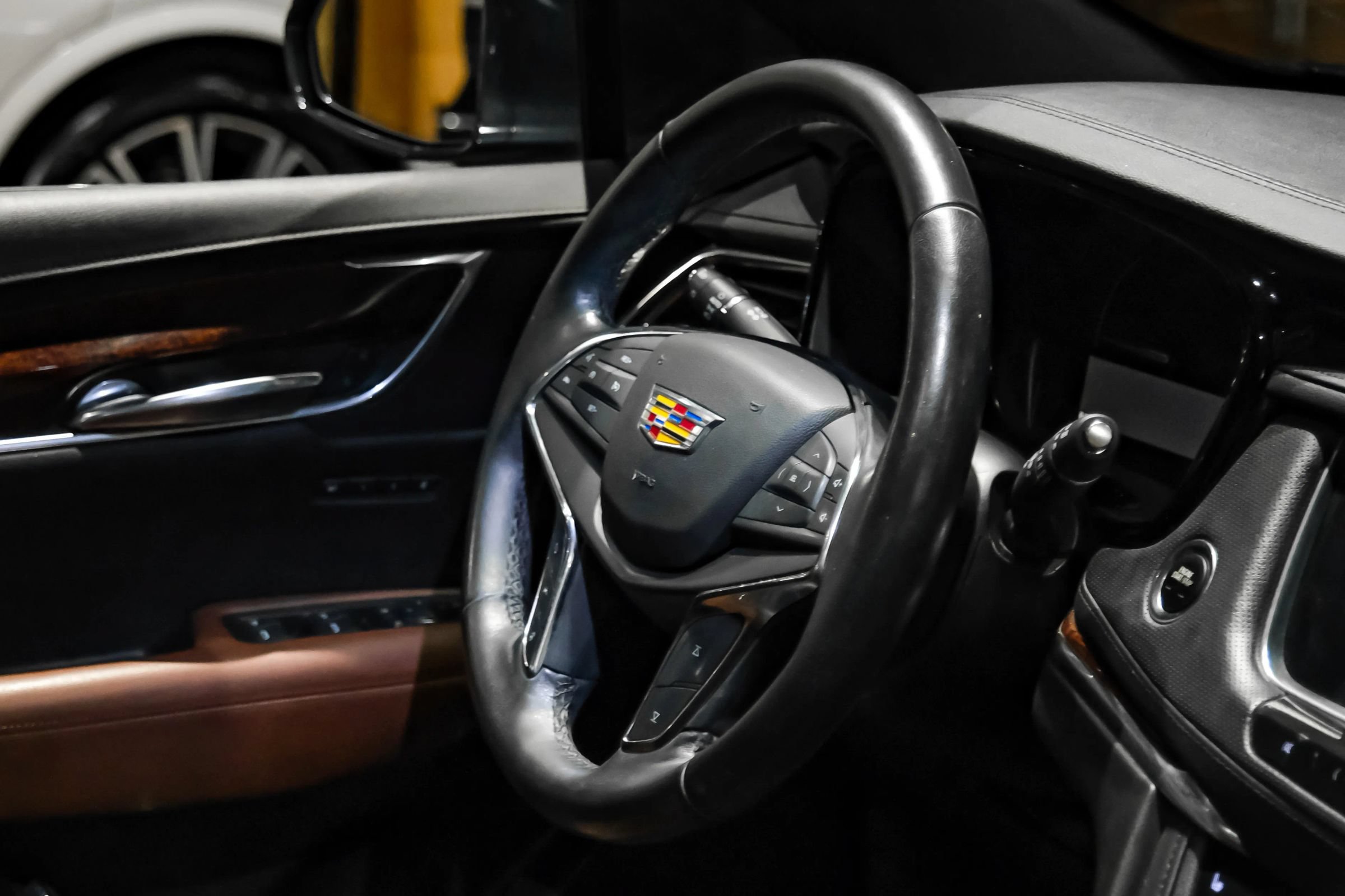 Used 2019 Cadillac XT5 Premium Luxury FWD image 13