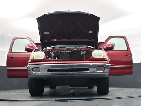 Used 2002 Toyota Tundra Limited image 21
