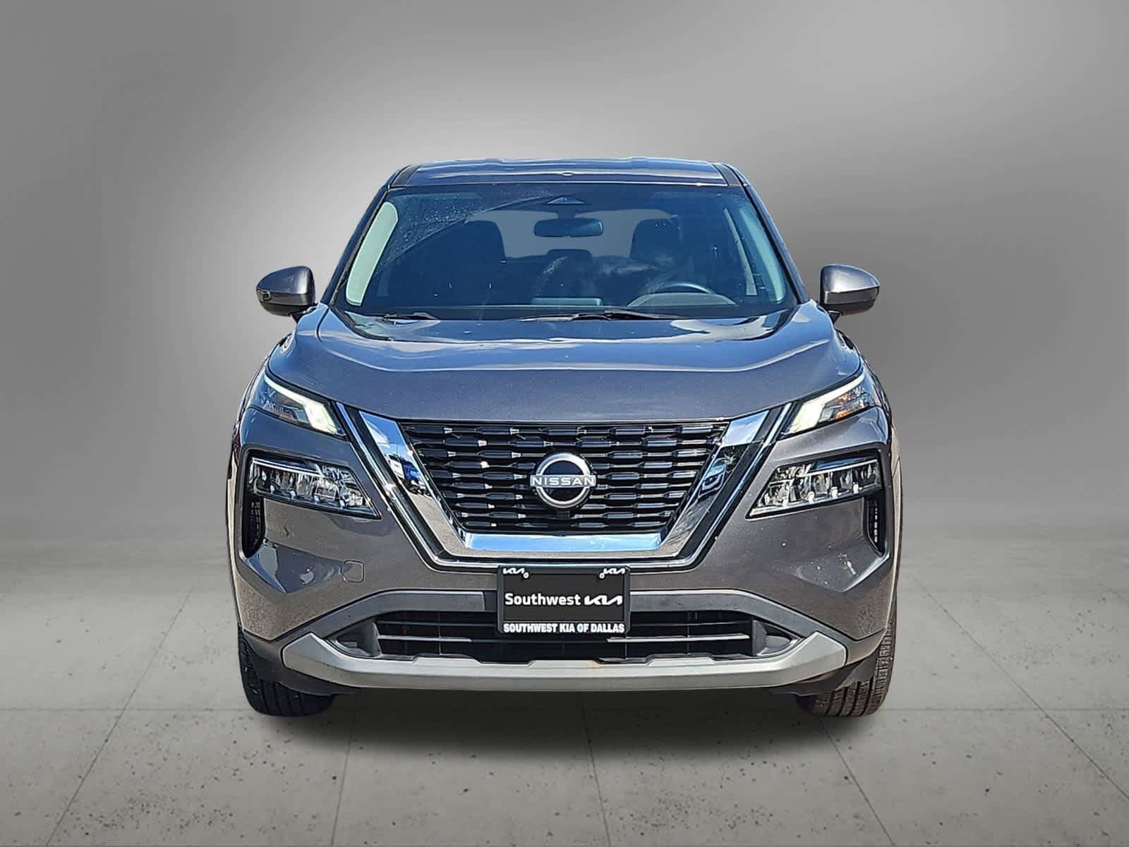 Used 2023 Nissan Rogue SV FWD image 10
