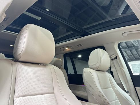 Used 2023 Mercedes-Benz GLS 450 4MATIC image 19