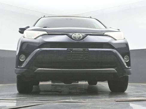 Used 2017 Toyota RAV4 XLE AWD/4WD image 28