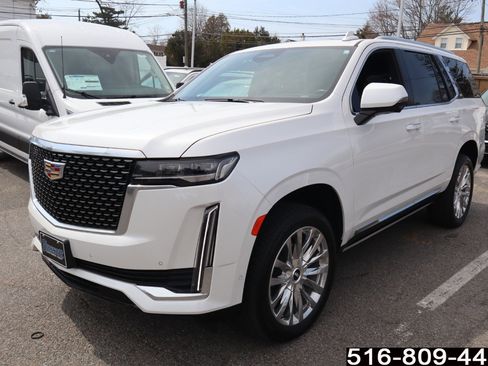 Used 2023 Cadillac Escalade Premium Luxury image 5