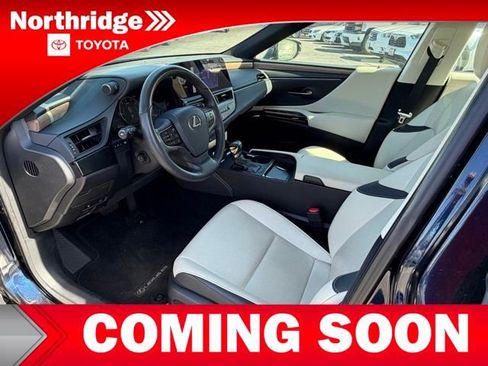 Used 2024 Lexus ES 350 w/ Premium Package image 5