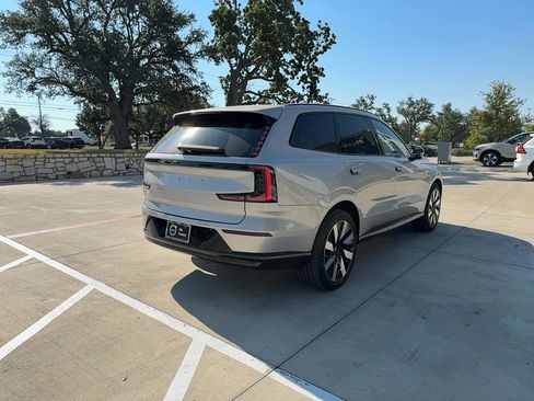 Used 2025 Volvo EX90 Ultra AWD/4WD image 7