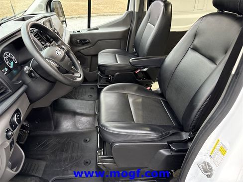 Used 2024 Ford Transit 250 148 Medium Roof image 11