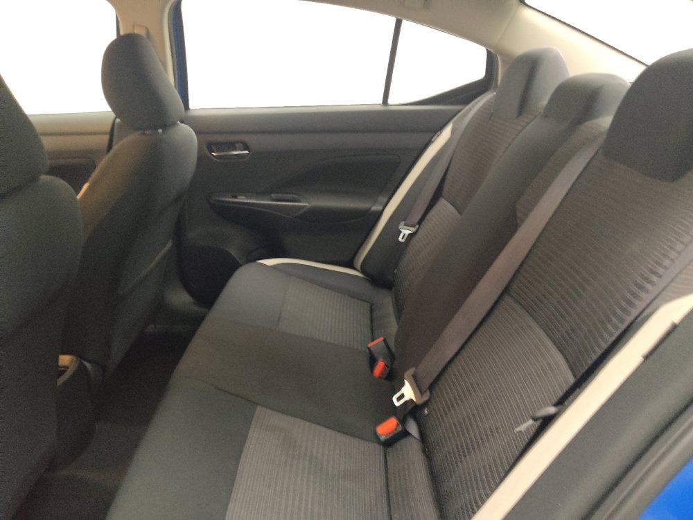 Used 2021 Nissan Versa SV FWD image 18