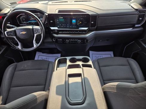 Used 2025 Chevrolet Silverado 1500 LT AWD/4WD image 14