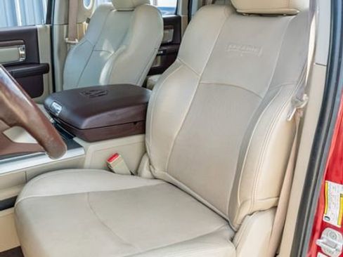 Used 2014 RAM 2500 Laramie image 19