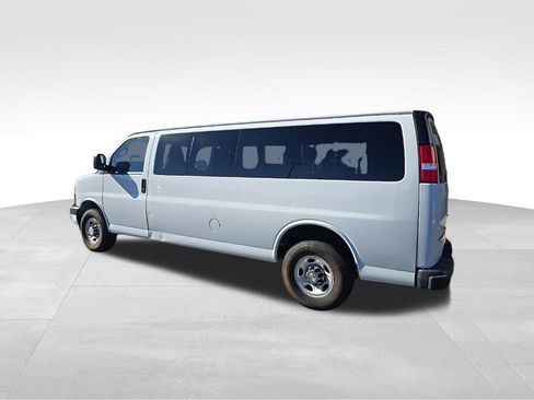 Used 2024 Chevrolet Express 3500 LT w/ LT Preferred Equipment Group image 15
