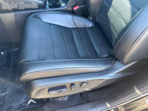 Used 2023 Honda CR-V EX-L image 13