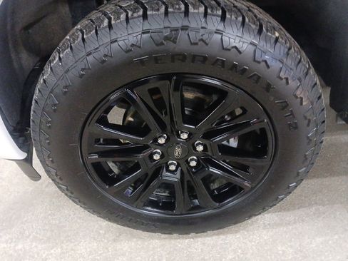 Certified 2024 Ford F150 Platinum w/ FX4 Off-Road Package image 8