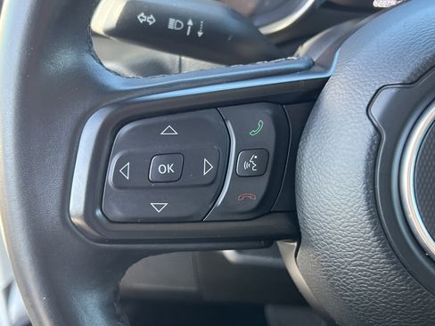Used 2022 Jeep Gladiator Sport AWD/4WD image 27