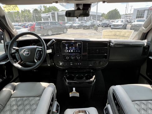 New 2025 GMC Savana 2500 w/ Driver Convenience Package image 28
