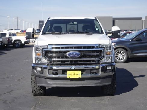 Used 2020 Ford F250 Lariat w/ Lariat Value Package image 3