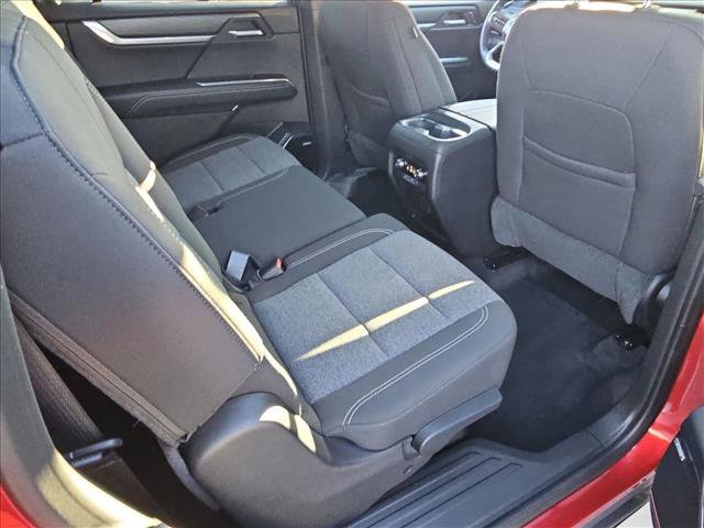 Used 2025 GMC Acadia Elevation FWD image 16