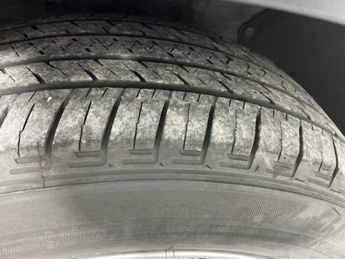 Used 2024 Honda CR-V EX-L image 37
