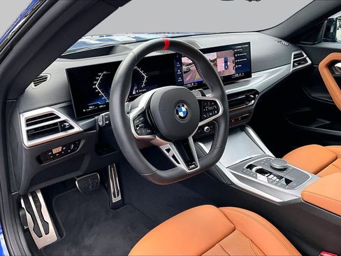 Used 2025 BMW M240i Coupe RWD image 17