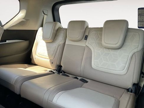 New 2026 Nissan Armada Platinum image 40