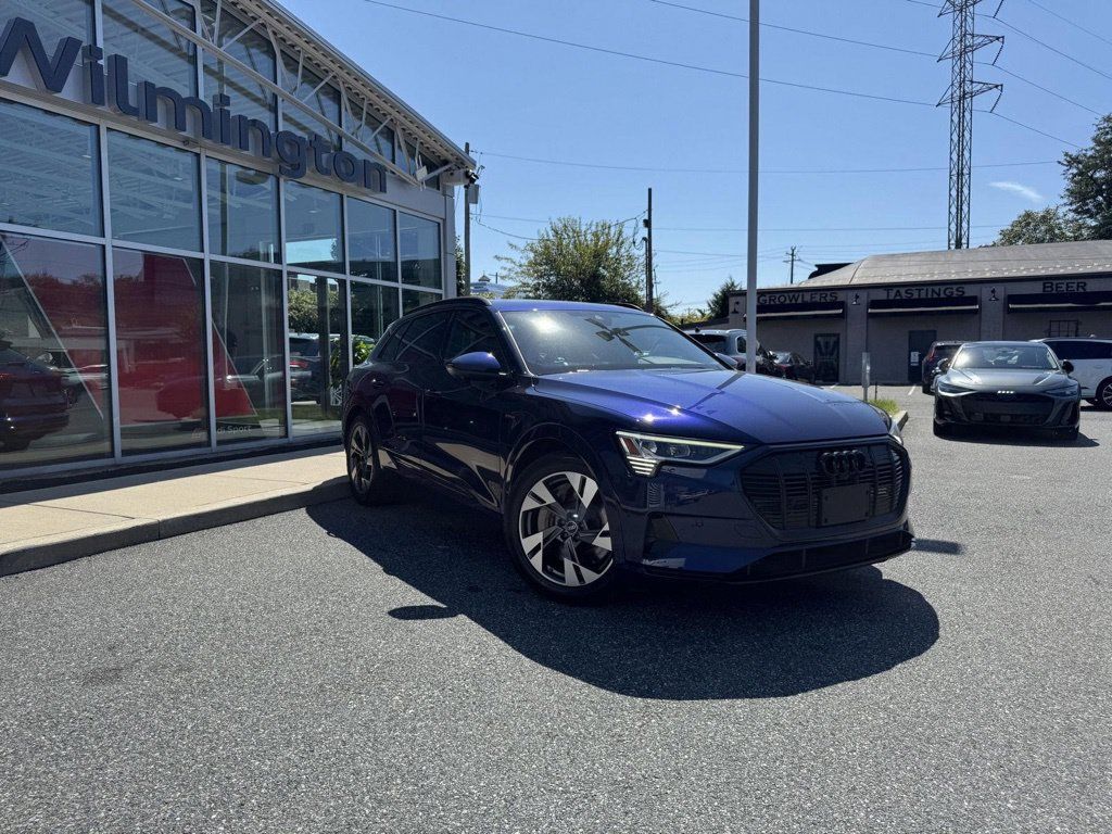 Used 2022 Audi e-tron Premium AWD/4WD image 15