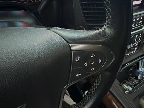 Used 2019 Chevrolet Tahoe Premier w/ Premier Plus Edition AWD/4WD image 14