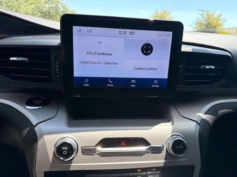 Used 2023 Ford Explorer XLT RWD image 28
