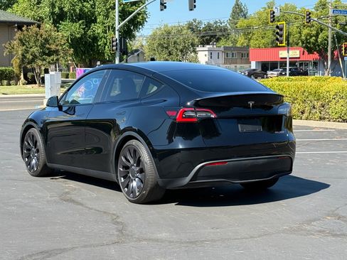 Used 2020 Tesla Model Y Performance image 7