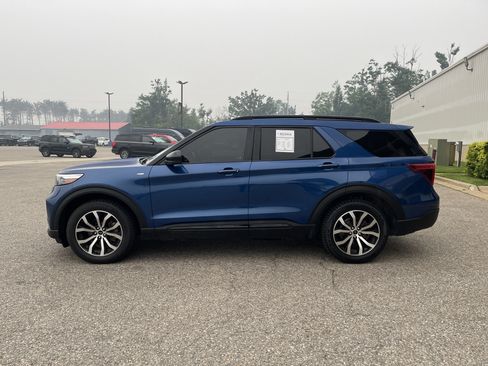 Certified 2022 Ford Explorer ST-Line w/ Class IV Trailer Tow Package AWD/4WD image 8