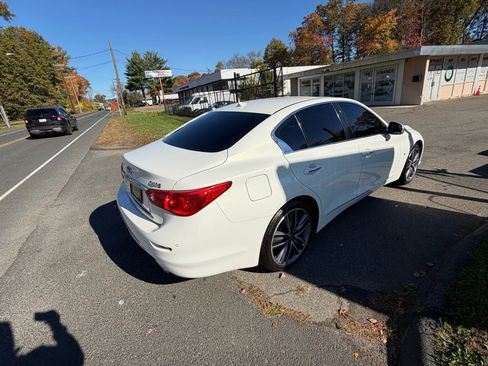 Used 2015 INFINITI Q50 Sport w/ Deluxe Touring Package image 5
