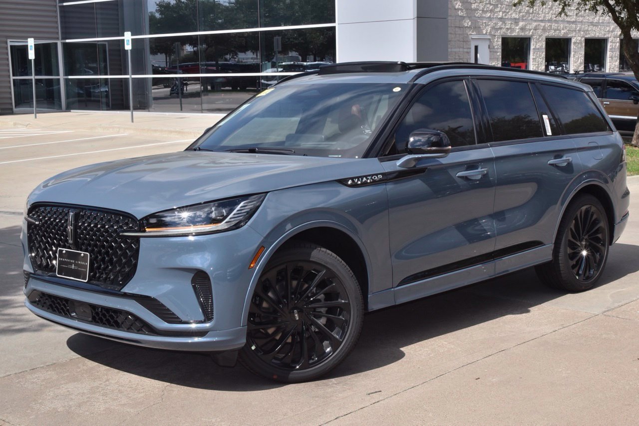 New 2027 Lincoln Aviator Reserve AWD/4WD image 12