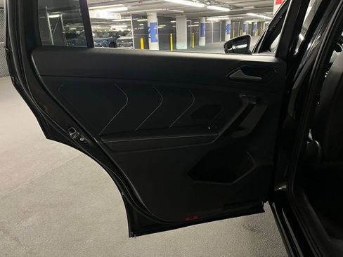 Certified 2023 Volkswagen Tiguan SE R-Line FWD image 19