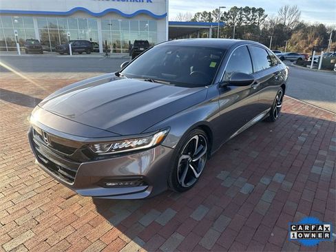 Used 2018 Honda Accord Sport image 32
