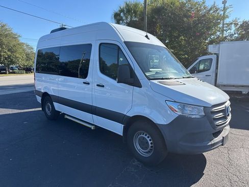 Used 2022 Mercedes-Benz Sprinter 1500 image 8