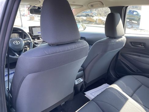 Used 2025 Toyota Corolla LE image 20