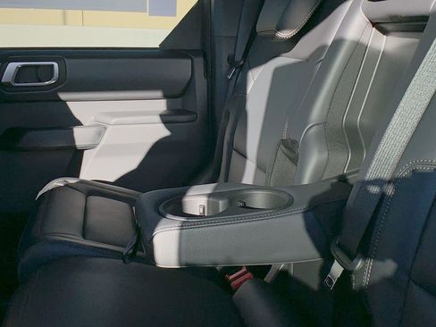 New 2025 Ford Bronco Badlands image 24