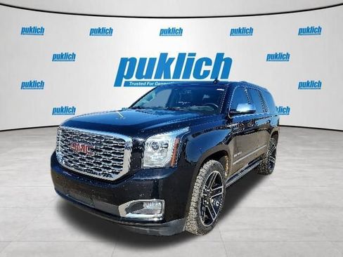 Used 2019 GMC Yukon Denali w/ Denali Ultimate Black Edition AWD/4WD image 3