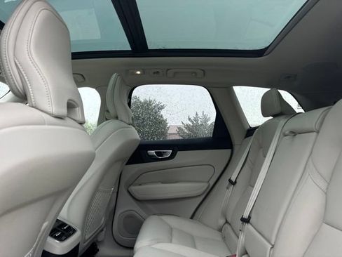 Used 2026 Volvo XC60 B5 Ultra w/ Climate Package AWD/4WD image 21