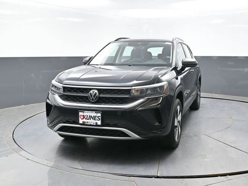 Used 2024 Volkswagen Taos S image 7