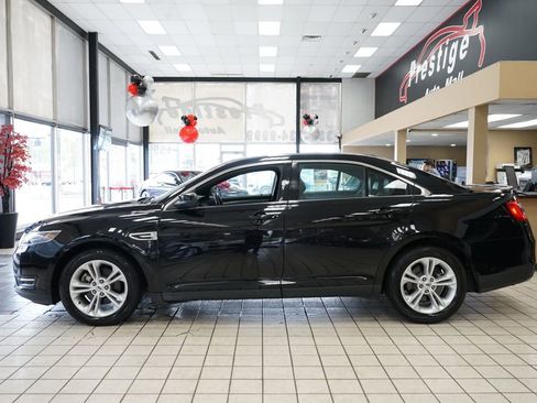 Used 2016 Ford Taurus SEL w/ Equipment Group 201A image 4