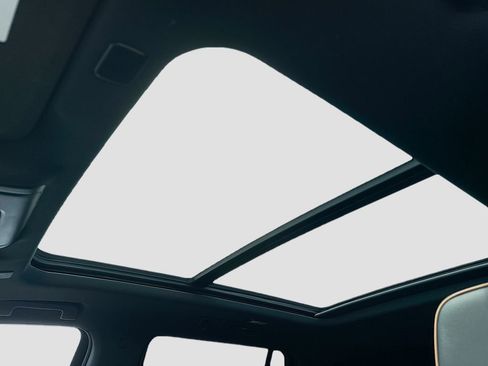 Used 2023 GMC Yukon AT4 image 20