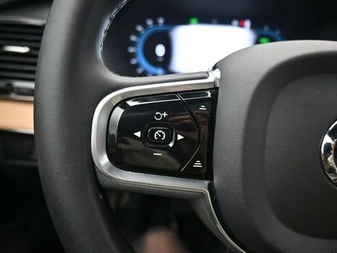 Used 2023 Volvo XC90 T8 Plus image 25
