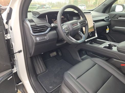 New 2026 GMC Acadia Elevation w/ Elevation Premium Package AWD/4WD image 25