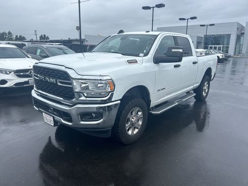 Used 2023 RAM 2500 Big Horn w/ Level 1 Equipment Group image 2