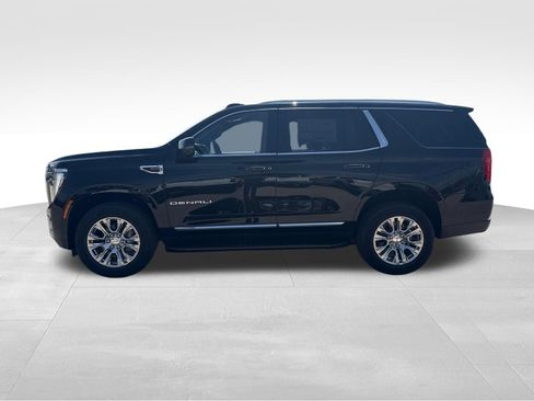 New 2026 GMC Yukon Denali w/ LPO, Floor Liner Package AWD/4WD image 11